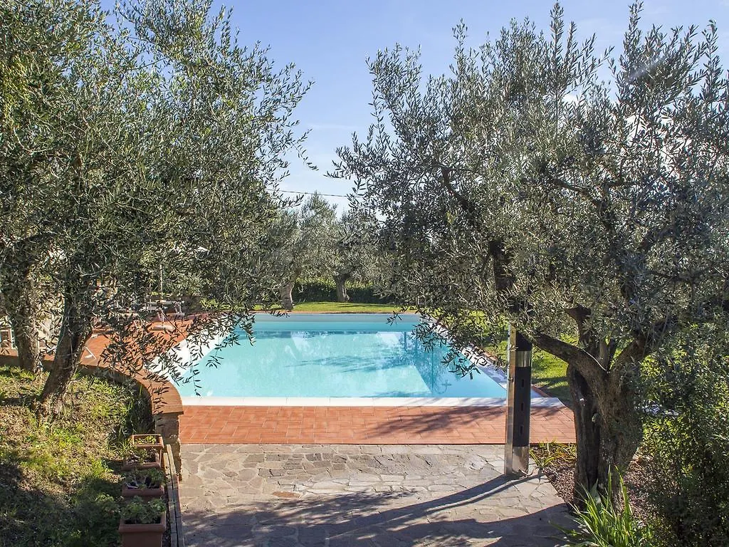 Holiday home Modern Apartment In Larciano With Swimming Pool